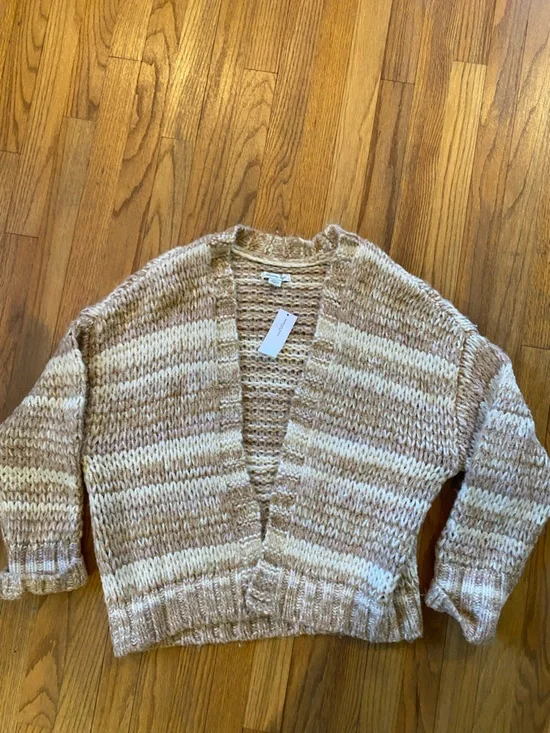 American Eagle Sweater - Picture 1 of 3
